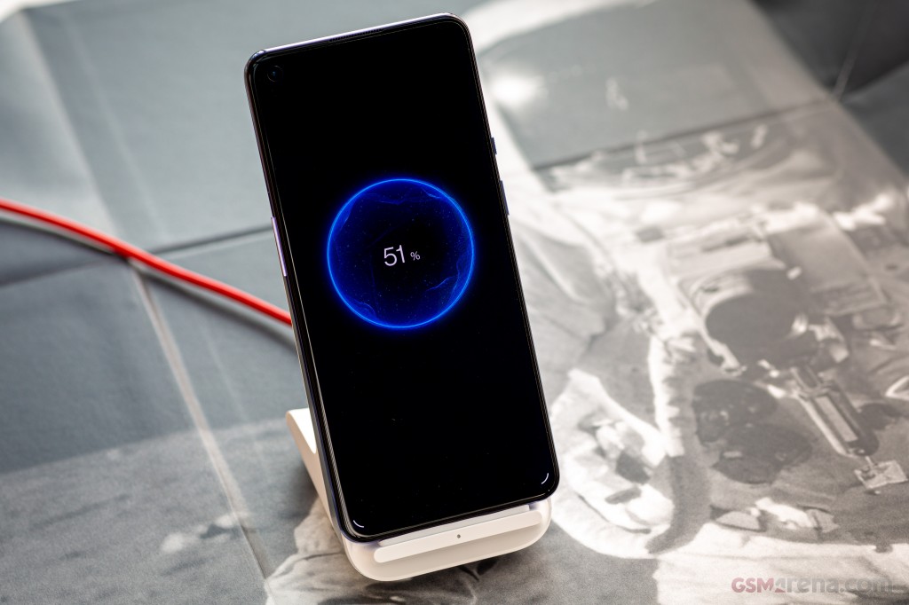 OnePlus 9 hands-on photo 2