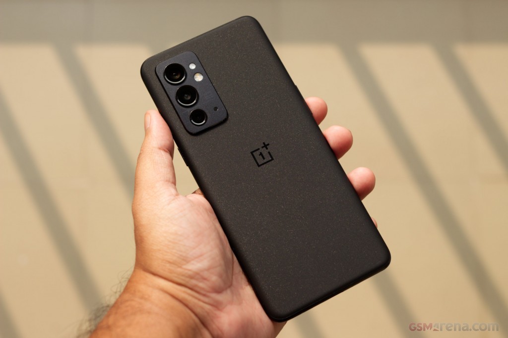 OnePlus 9RT 5G hands-on photo 5
