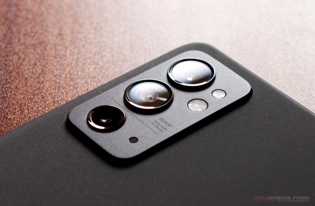 OnePlus 9RT 5G hands-on photo 12