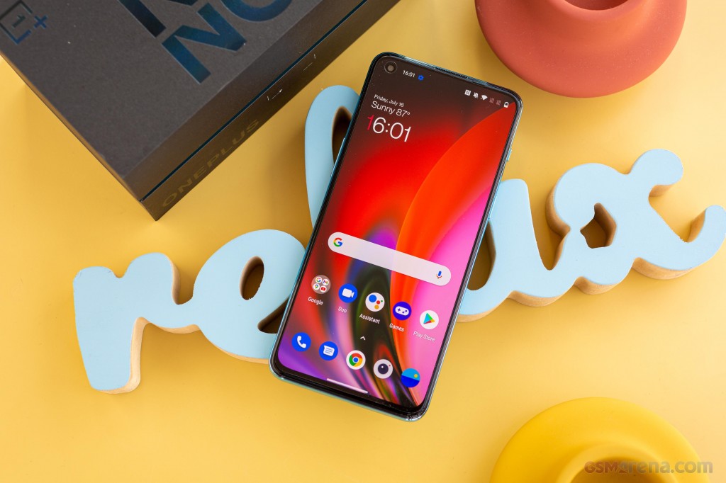 OnePlus Nord 2 5G hands-on photo 11