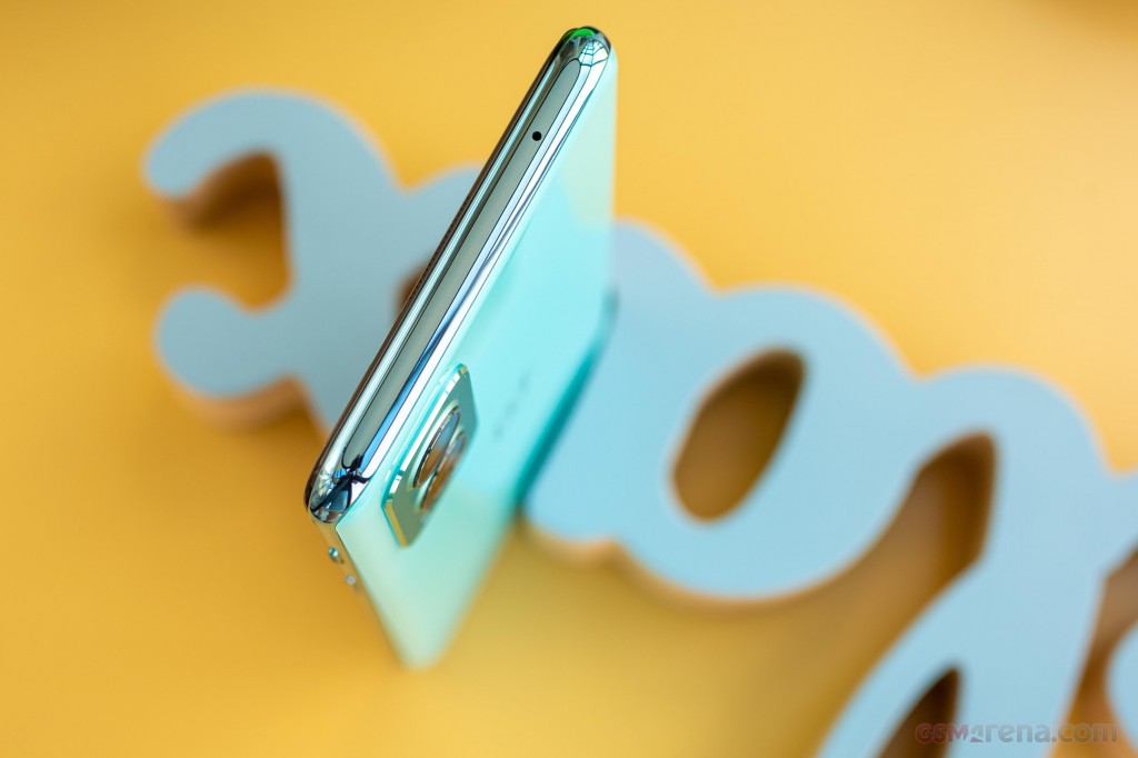 OnePlus Nord 2 5G hands-on photo 12