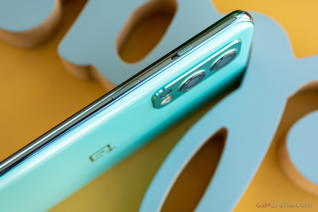 OnePlus Nord 2 5G hands-on photo 14