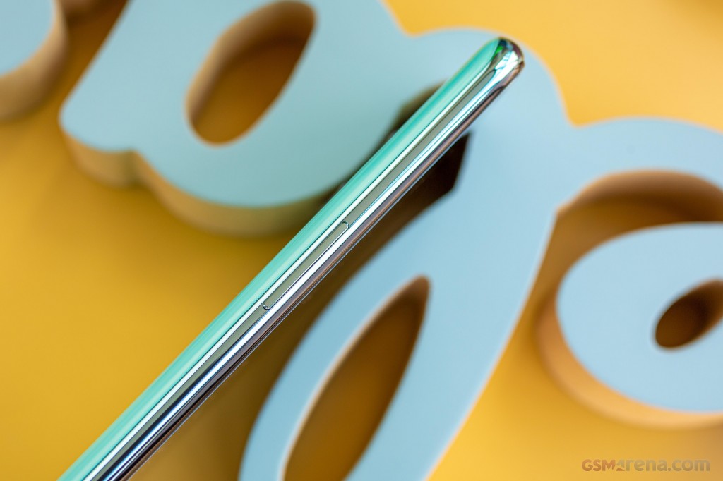 OnePlus Nord 2 5G hands-on photo 15