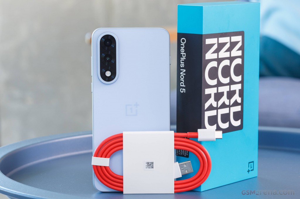 OnePlus Nord 5 hands-on photo 1