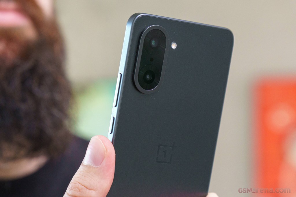 OnePlus Nord CE5 hands-on photo 11