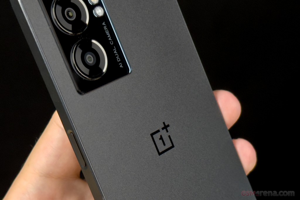 OnePlus Nord N300 hands-on photo 2