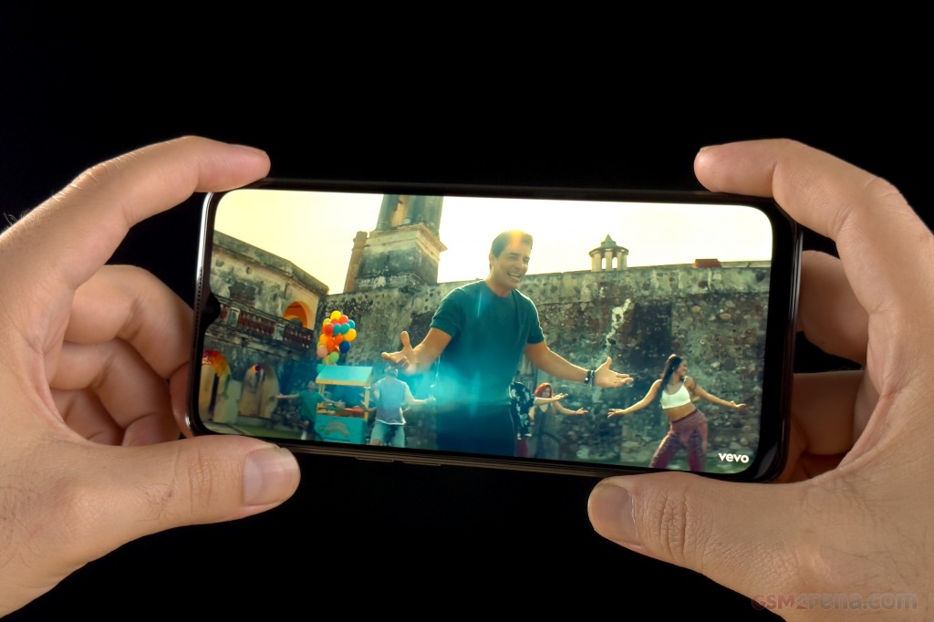 OnePlus Nord N300 hands-on photo 14