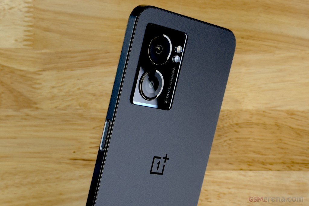 OnePlus Nord N300 hands-on photo 16