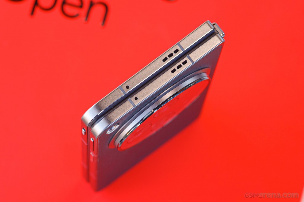 OnePlus Open hands-on photo 9