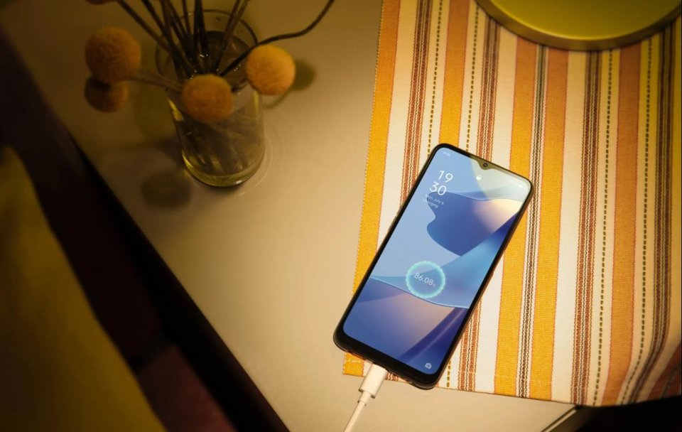 Oppo A54s view 12