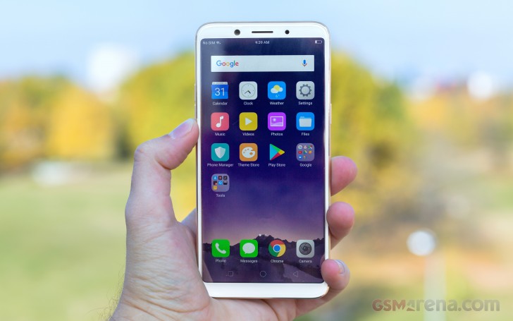 Oppo F5 hands-on photo 1