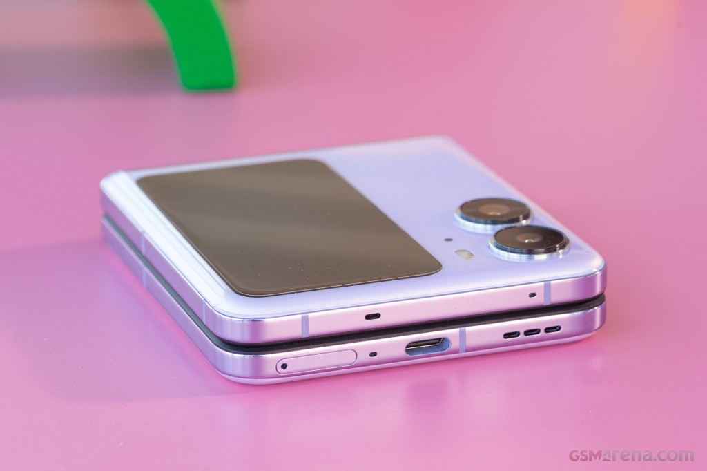 Oppo Find N2 Flip hands-on photo 8