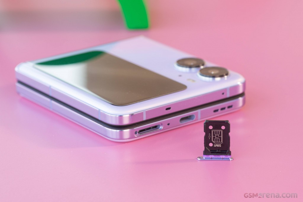 Oppo Find N2 Flip hands-on photo 10