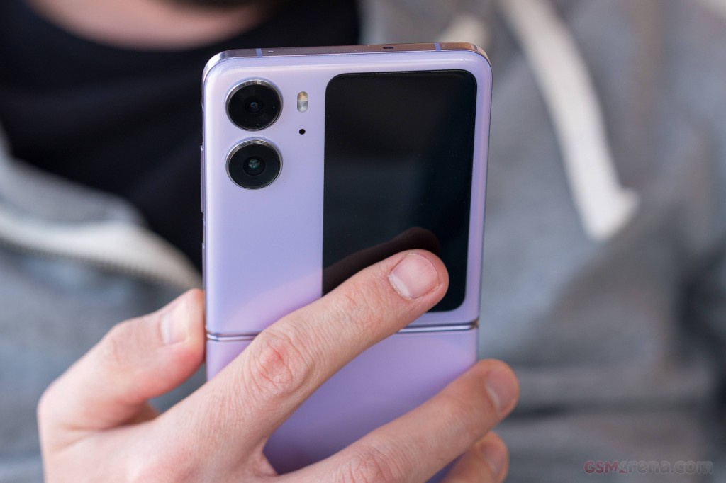 Oppo Find N2 Flip hands-on photo 35