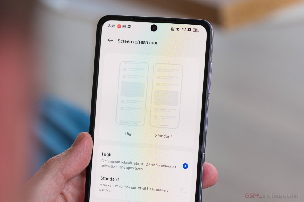 Oppo Find N2 Flip hands-on photo 39