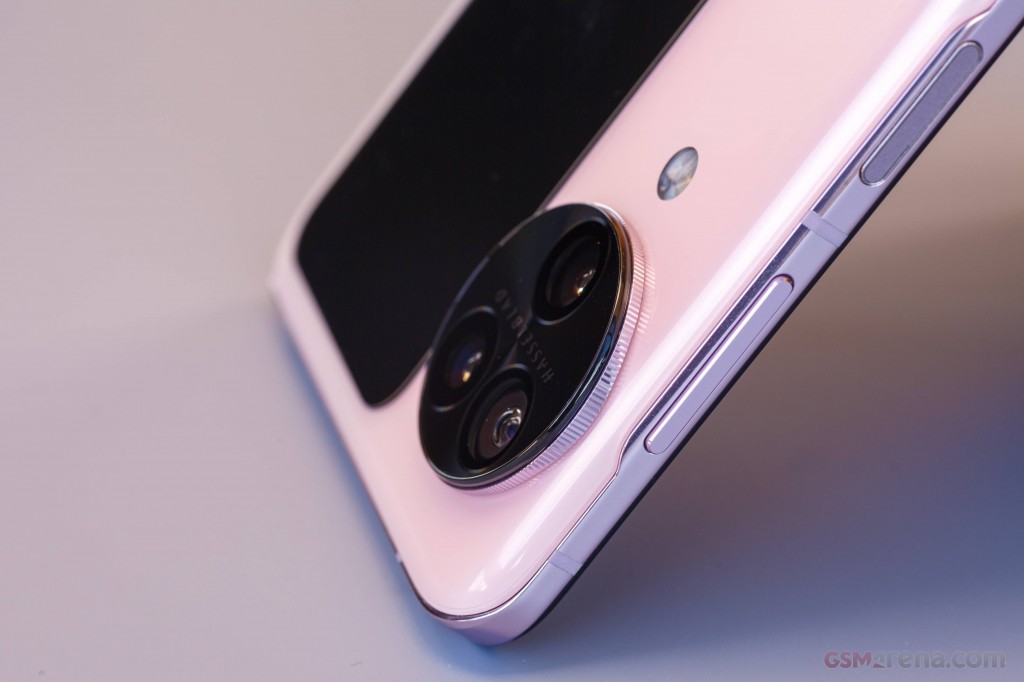 Oppo Find N3 Flip hands-on photo 16
