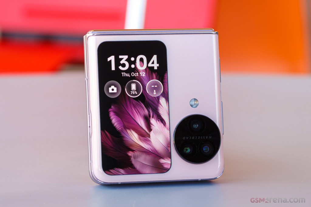 Oppo Find N3 Flip hands-on photo 24