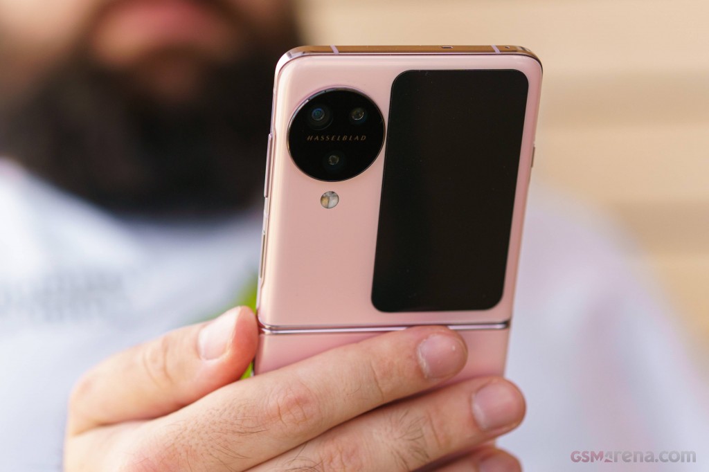 Oppo Find N3 Flip hands-on photo 29