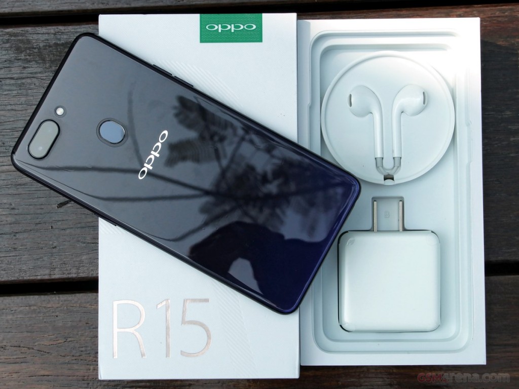 Oppo R15 Pro hands-on photo 3