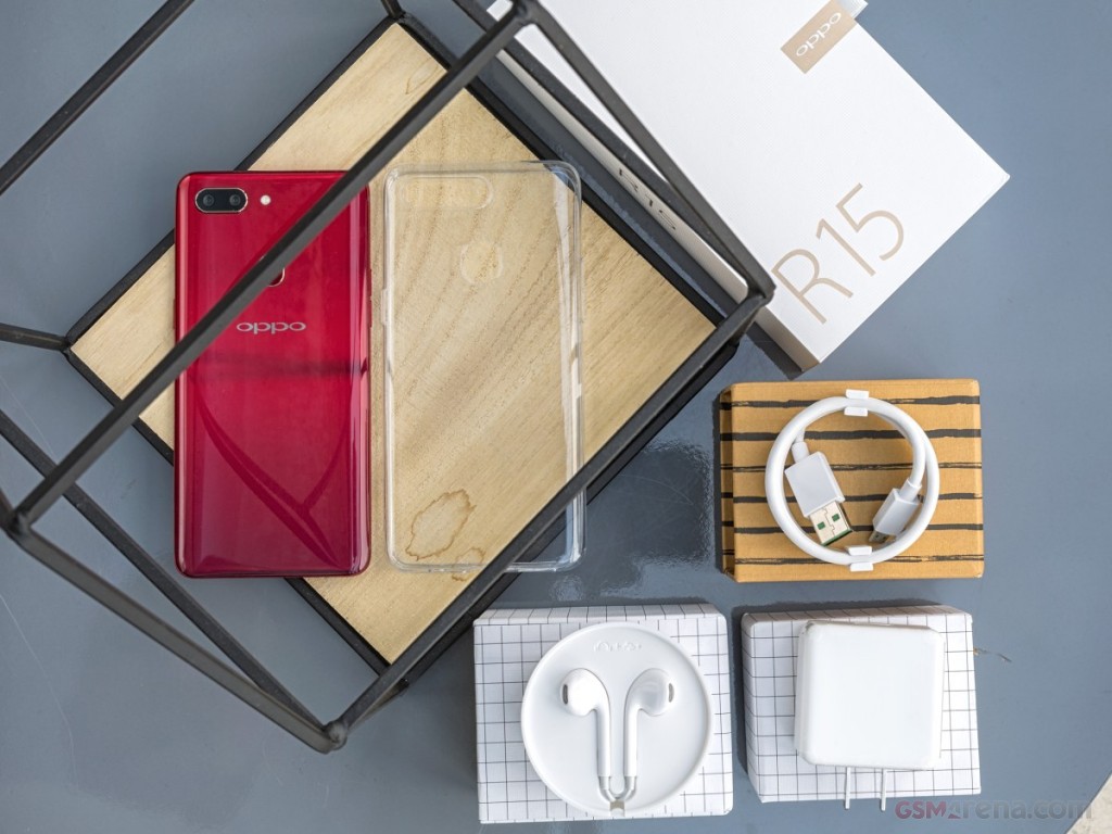 Oppo R15 Pro hands-on photo 4