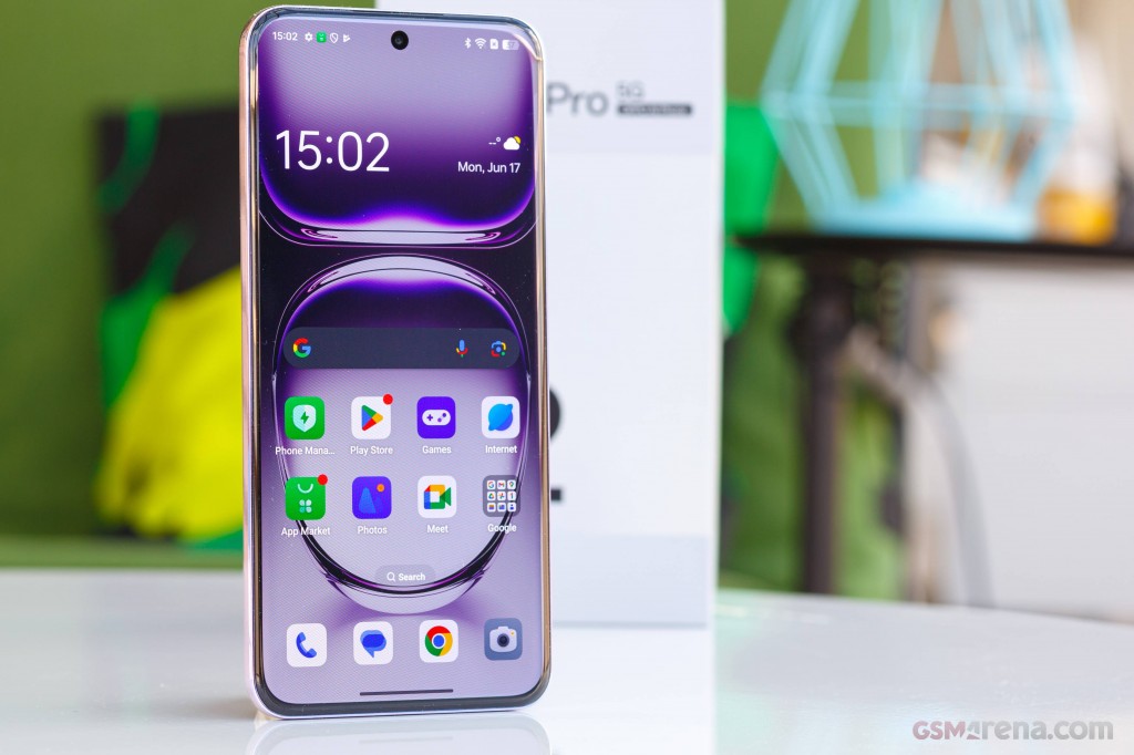 Oppo Reno12 Pro hands-on photo 4
