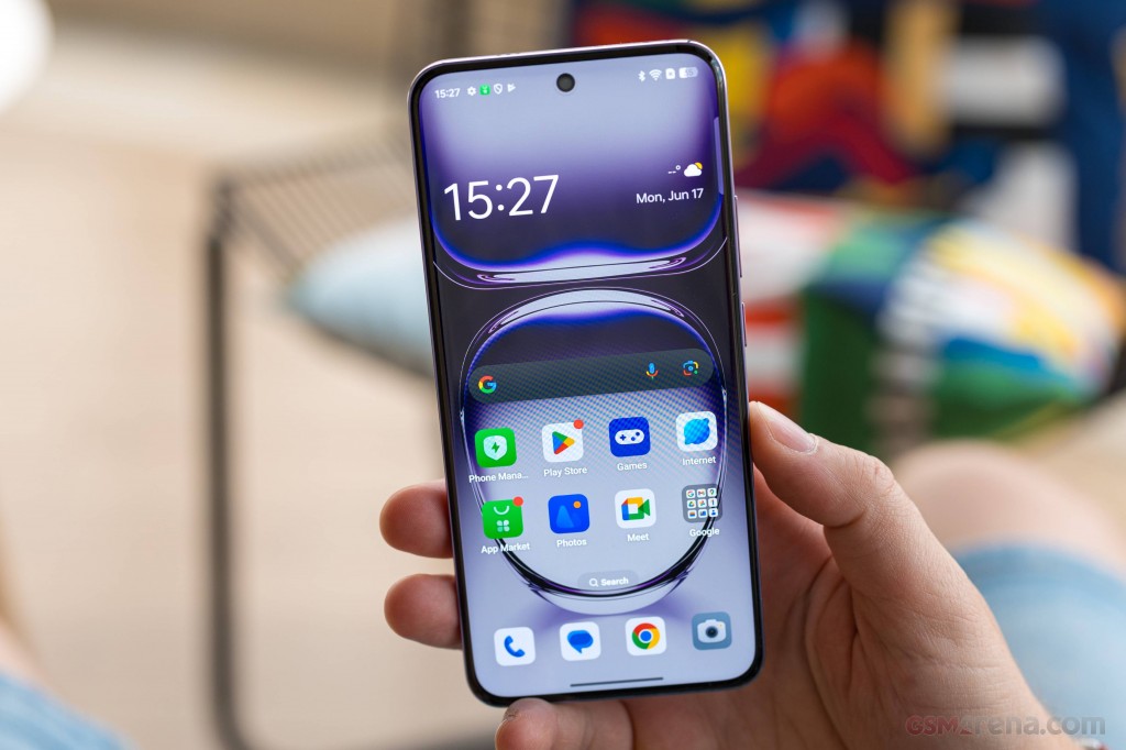 Oppo Reno12 Pro hands-on photo 13