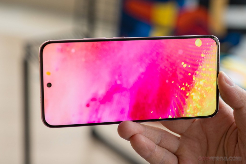 Oppo Reno12 Pro hands-on photo 18