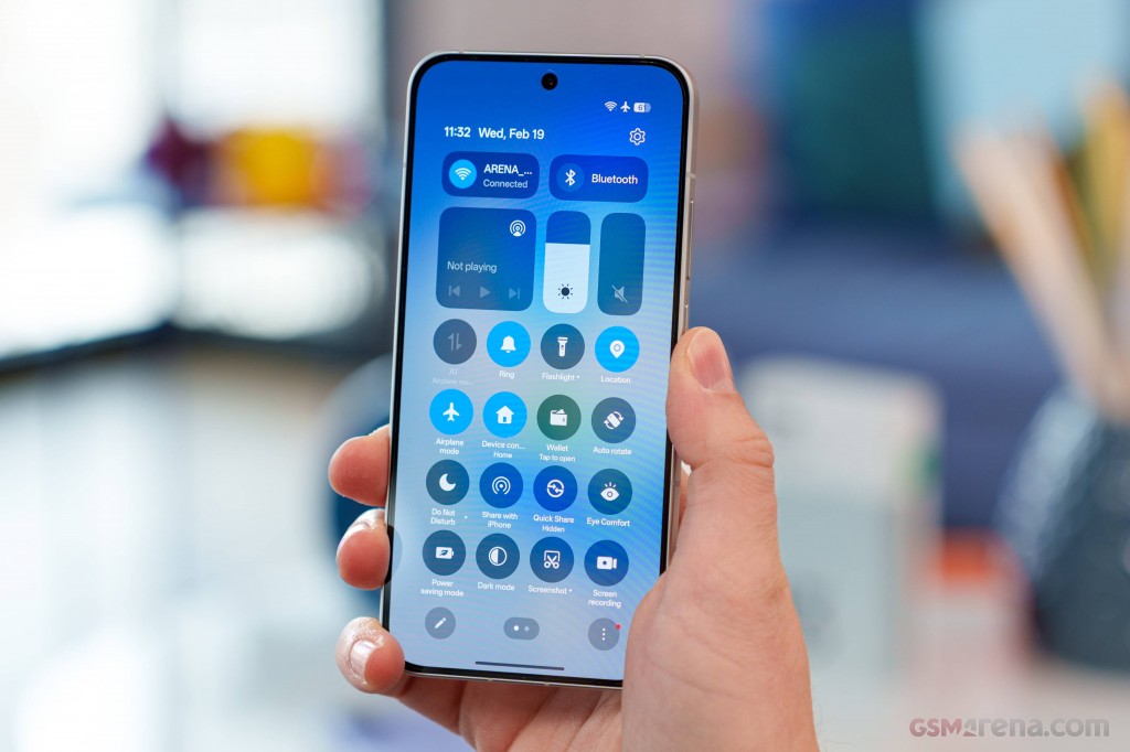 Oppo Reno13 hands-on photo 13