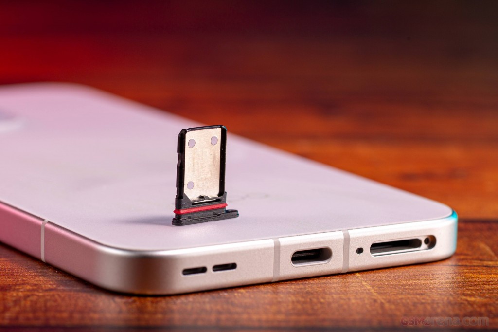 Oppo Reno15 hands-on photo 9