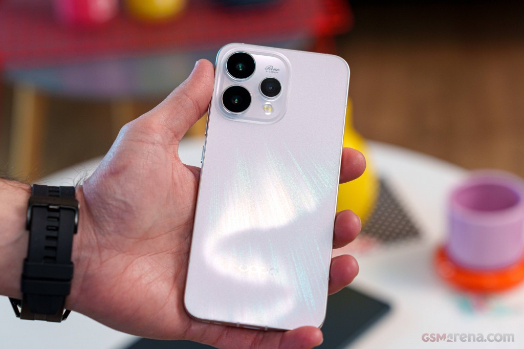 Oppo Reno15 hands-on photo 14