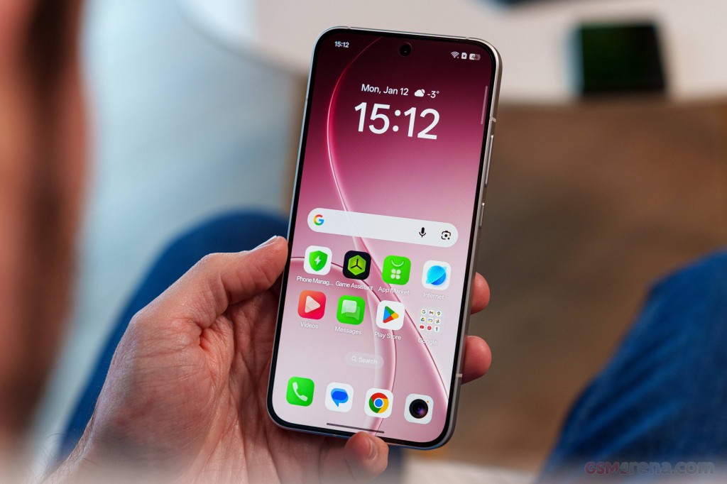 Oppo Reno15 hands-on photo 18