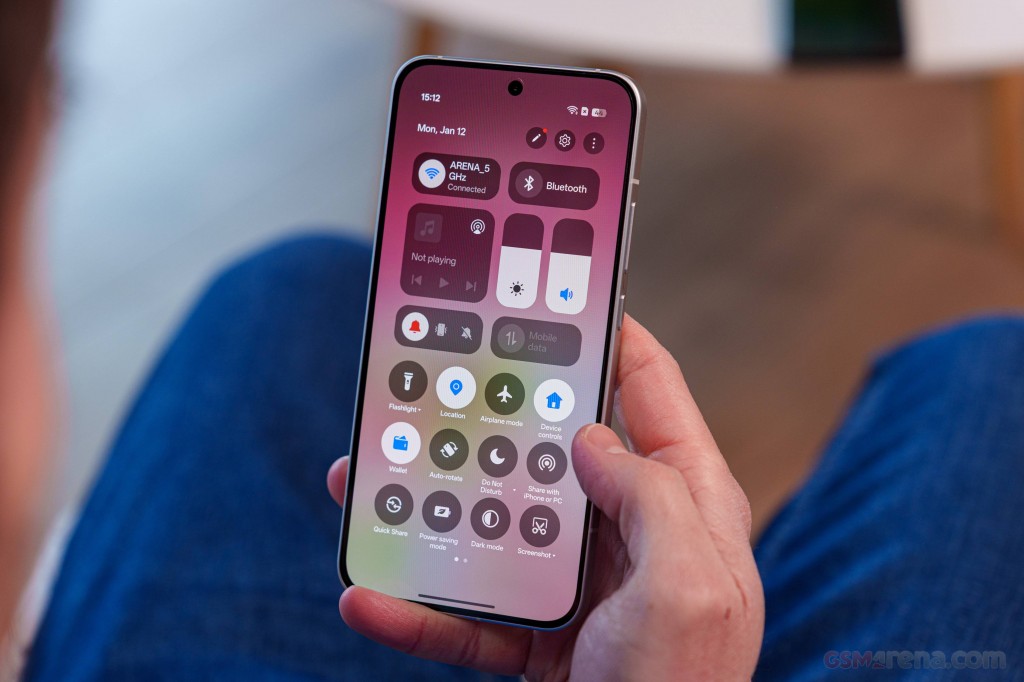 Oppo Reno15 hands-on photo 19