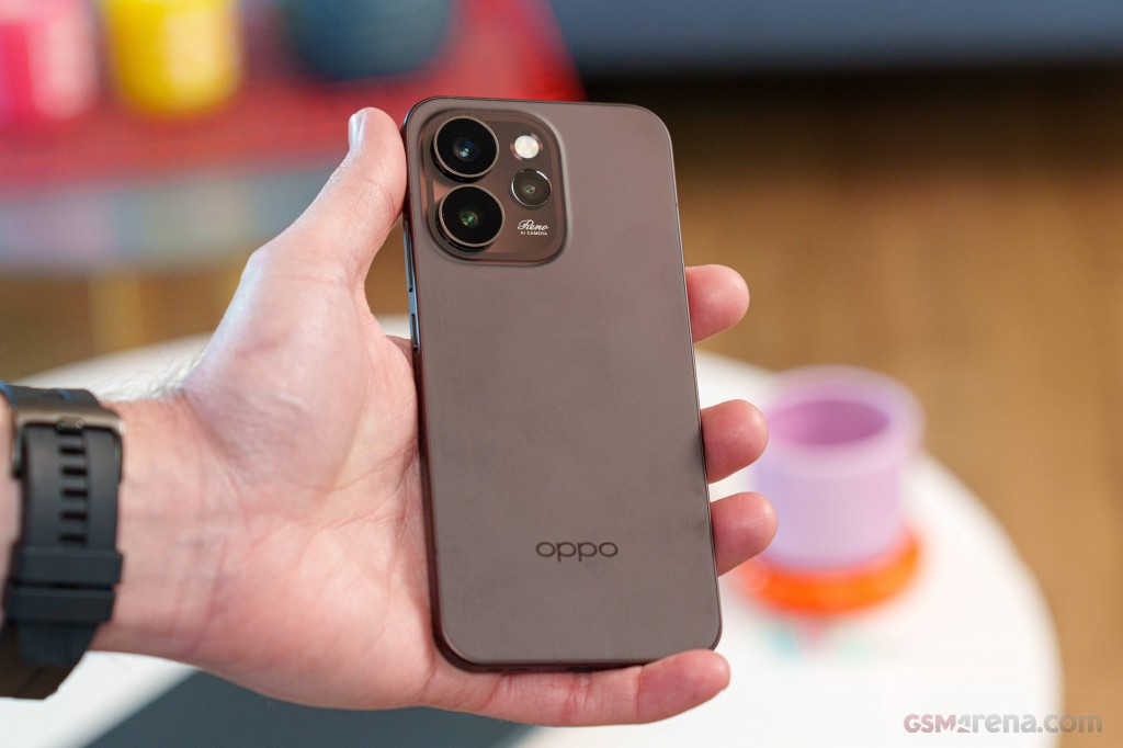Oppo Reno15 Pro Mini hands-on photo 20