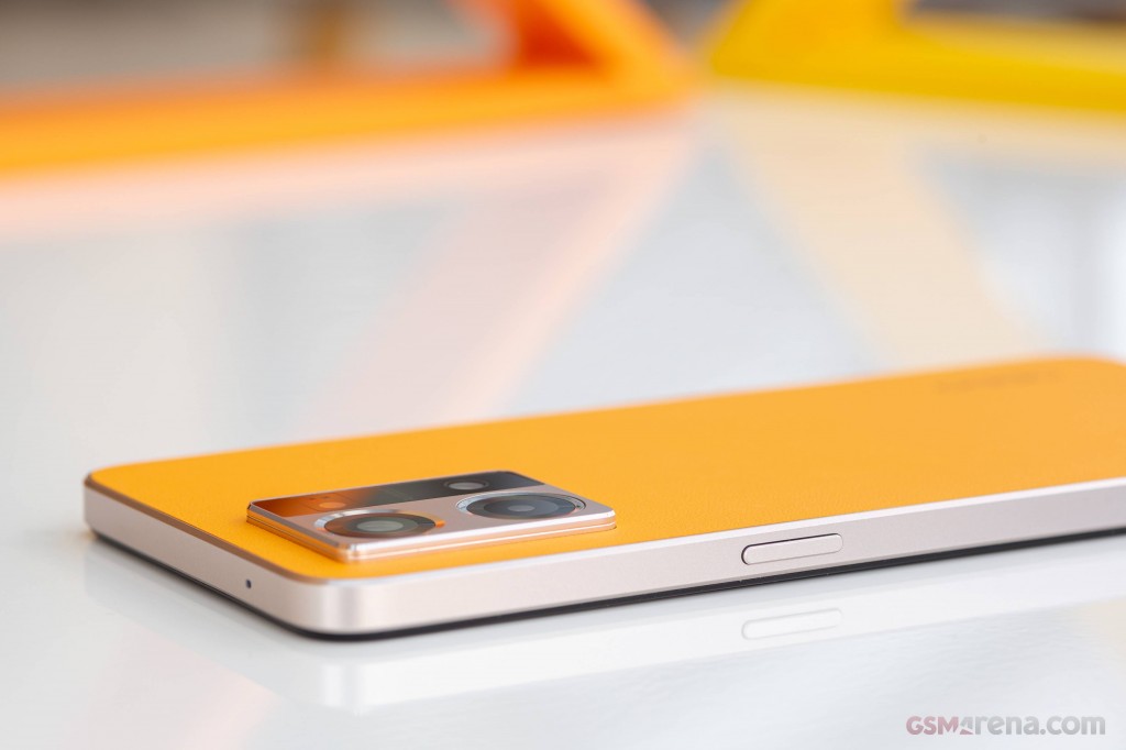 Oppo Reno7 hands-on photo 13