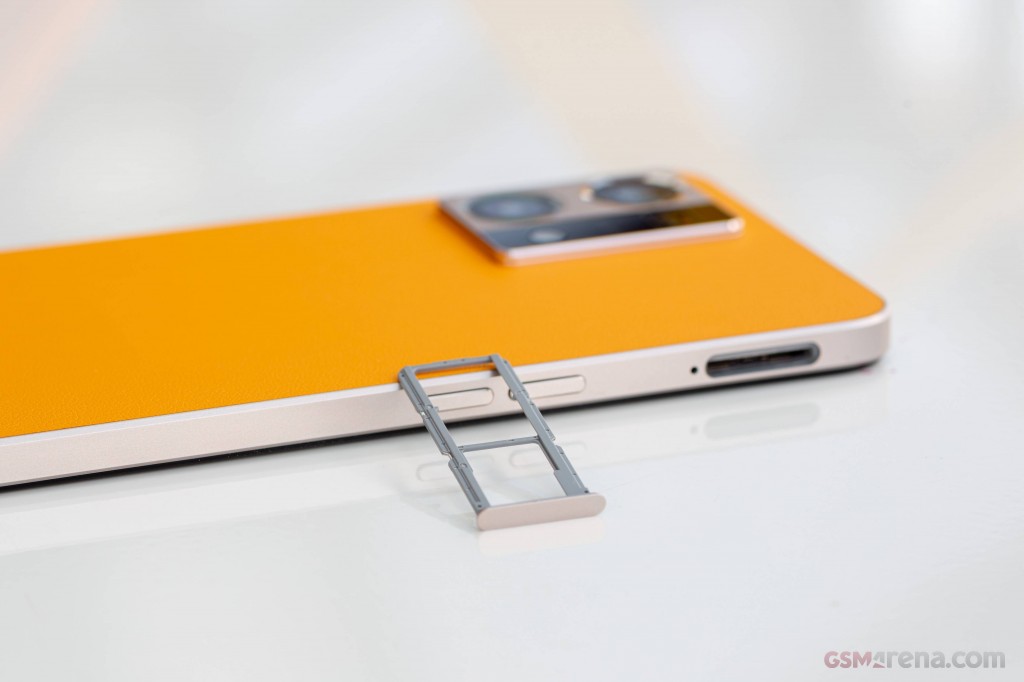 Oppo Reno7 hands-on photo 15
