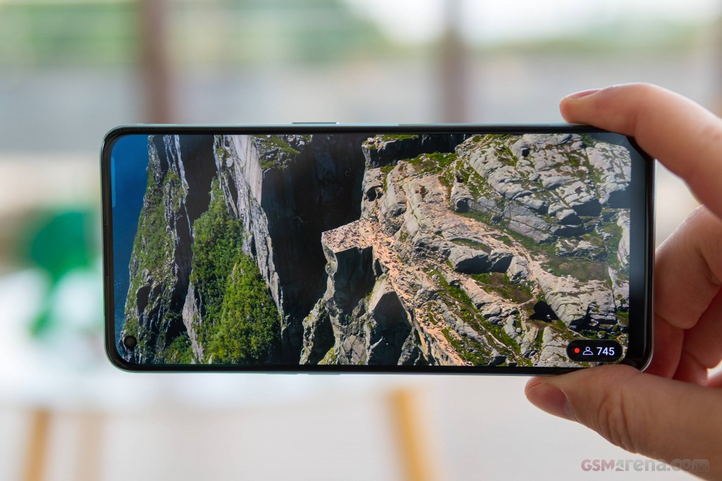 Oppo Reno7 Lite hands-on photo 24