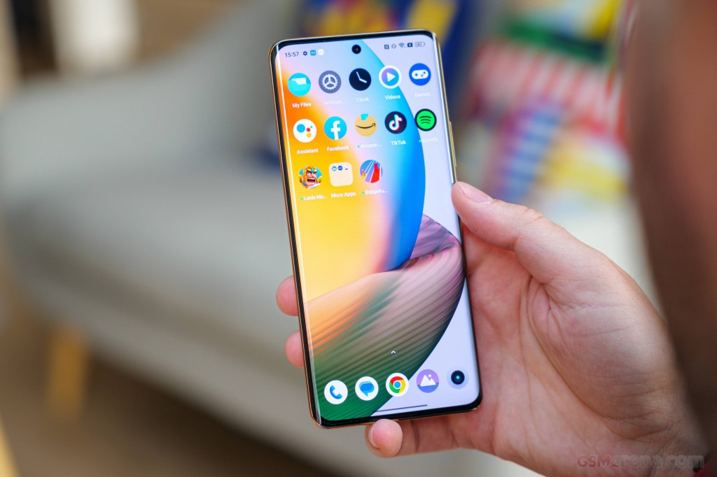 Realme 11 Pro+ hands-on photo 24