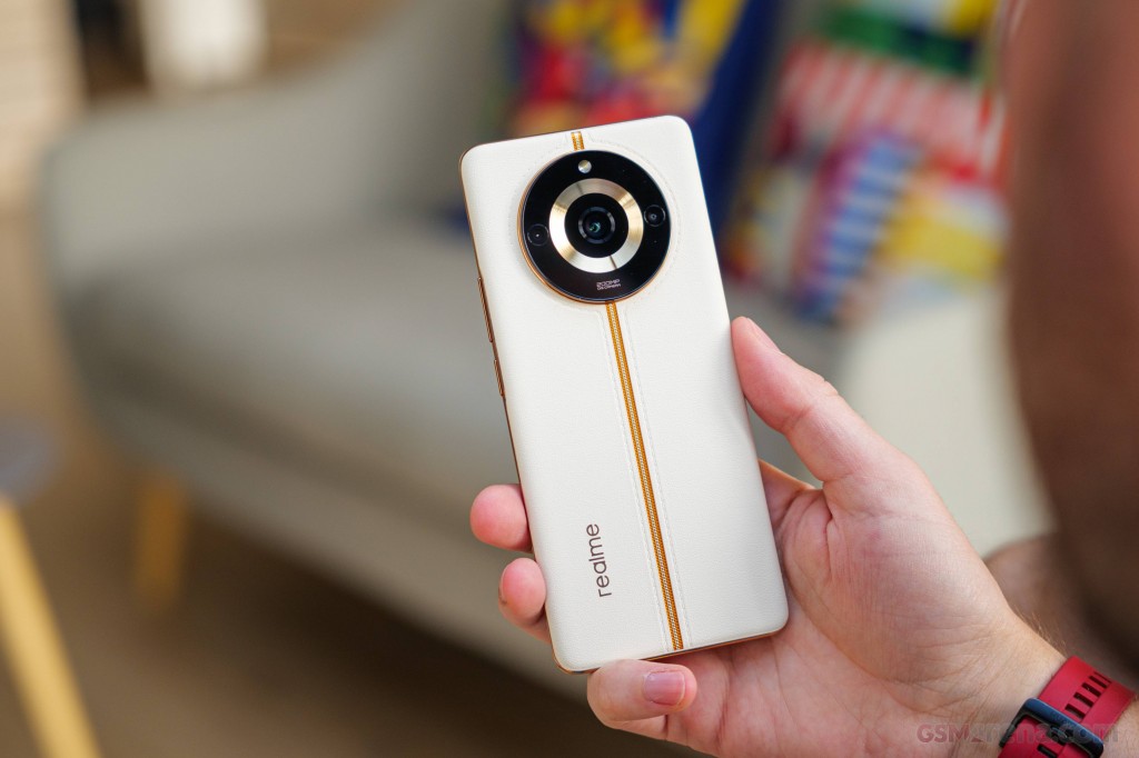 Realme 11 Pro+ hands-on photo 37
