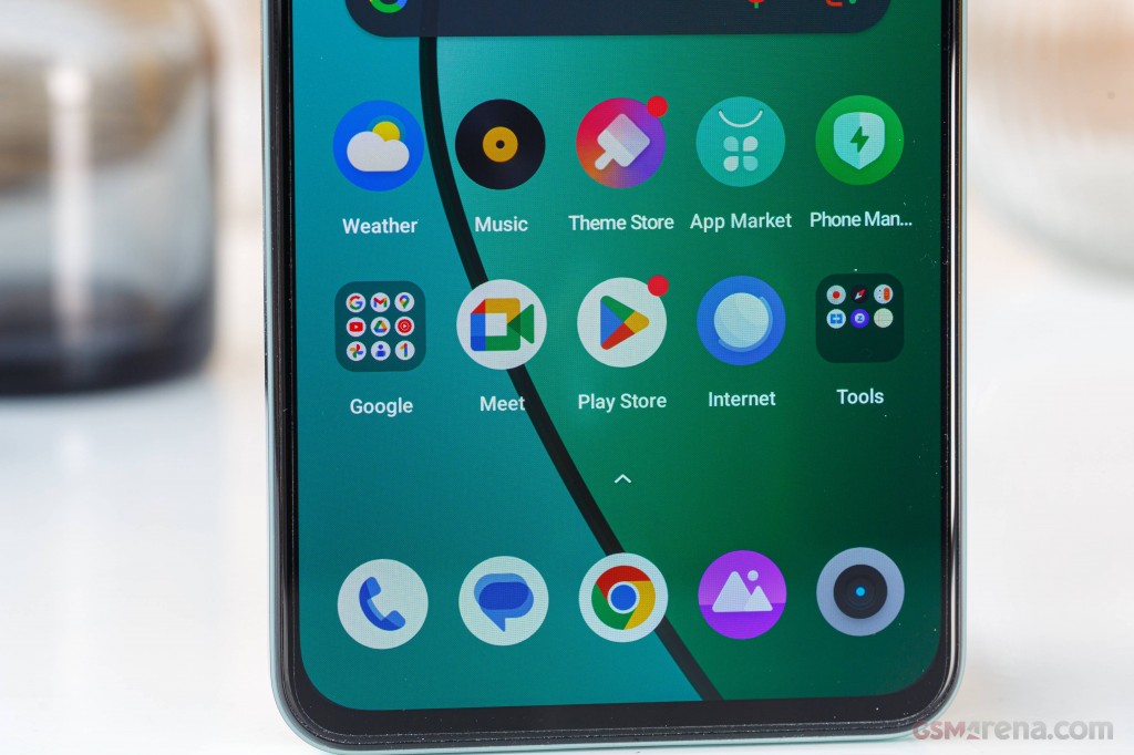 Realme 12+ hands-on photo 6