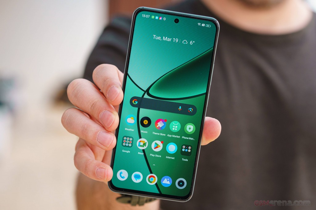 Realme 12+ hands-on photo 16