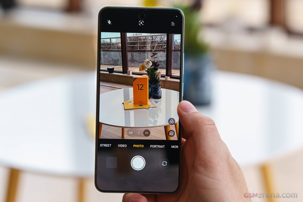 Realme 12+ hands-on photo 19