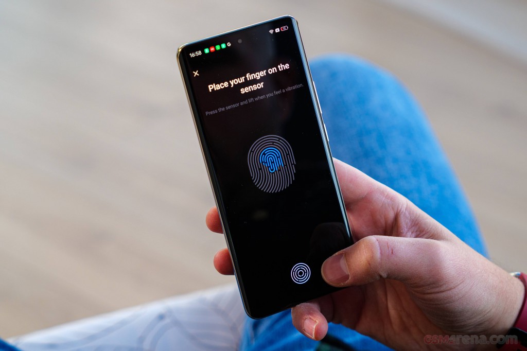 Realme 12 Pro+ hands-on photo 27