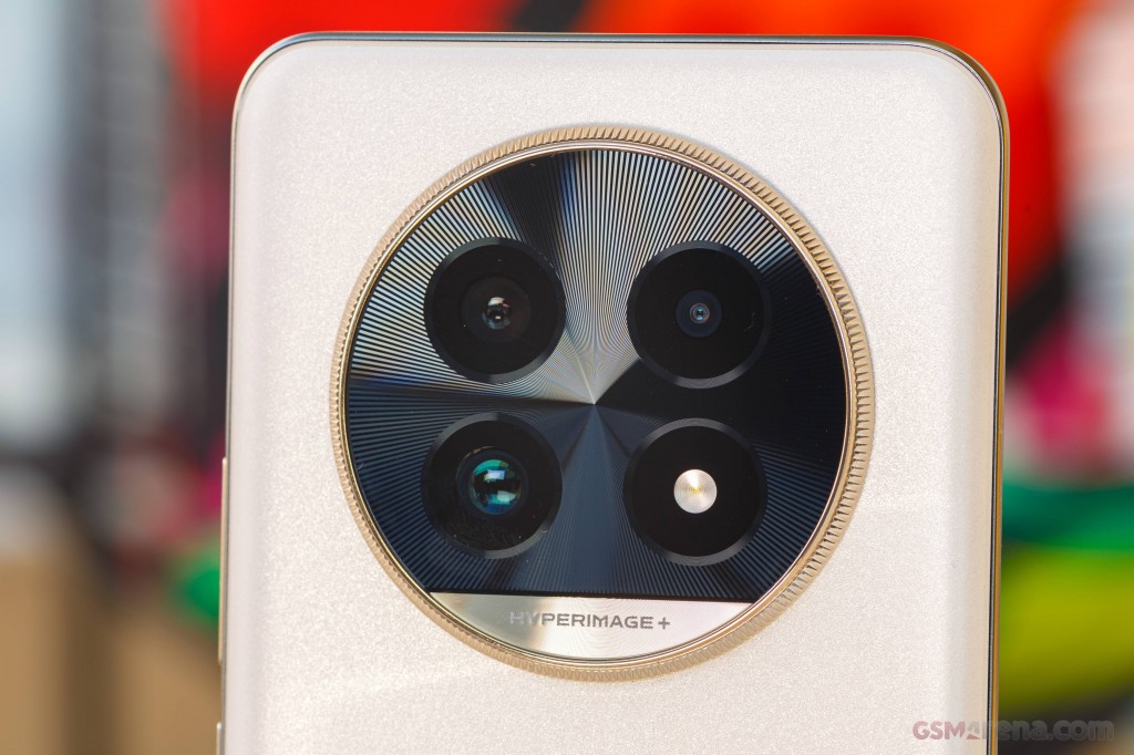 Realme 13 Pro+ hands-on photo 7