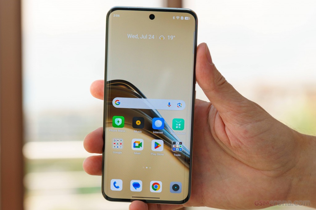 Realme 13 Pro+ hands-on photo 25