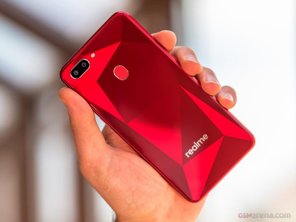 Realme 2 hands-on photo 3