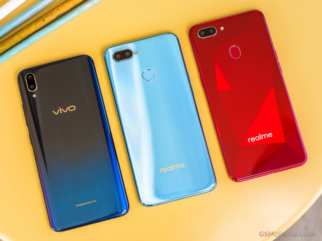 Realme 2 Pro hands-on photo 2
