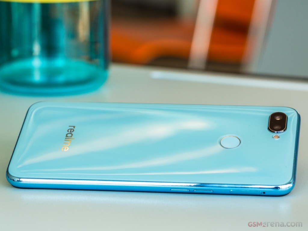 Realme 2 Pro hands-on photo 6