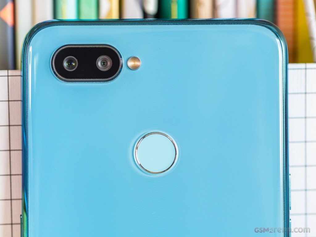 Realme 2 Pro hands-on photo 8