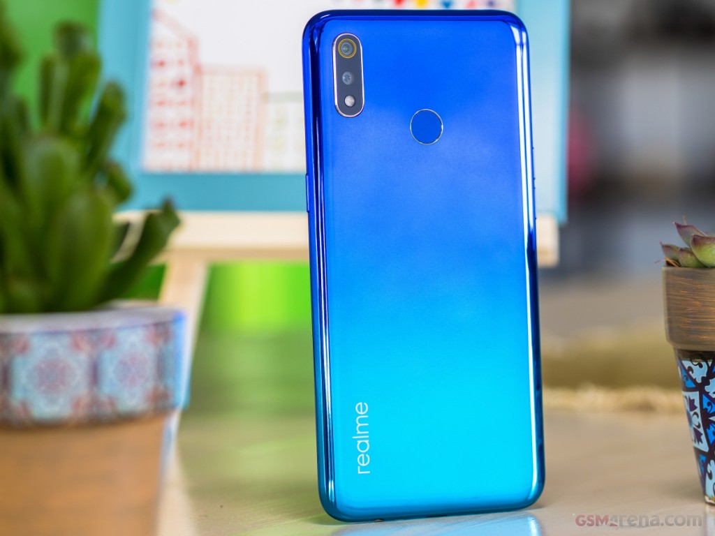 Realme 3 hands-on photo 3