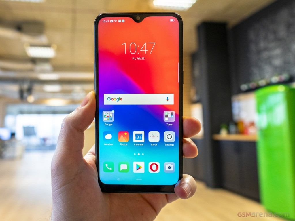 Realme 3 hands-on photo 4